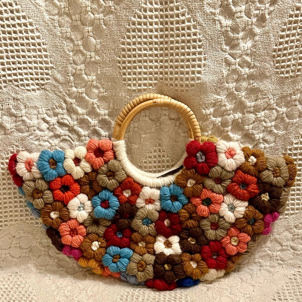 J.P. & MATTIE Multi Color Crotchet / Yarn Flower Purse New